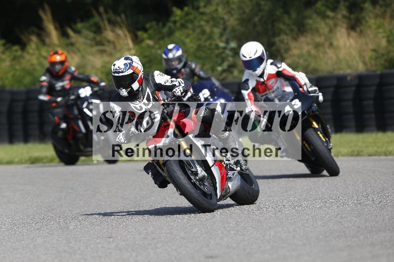 Archiv-2025/26 11.06.2025 Peter Studer have fun ADR/Gruppe blau/105